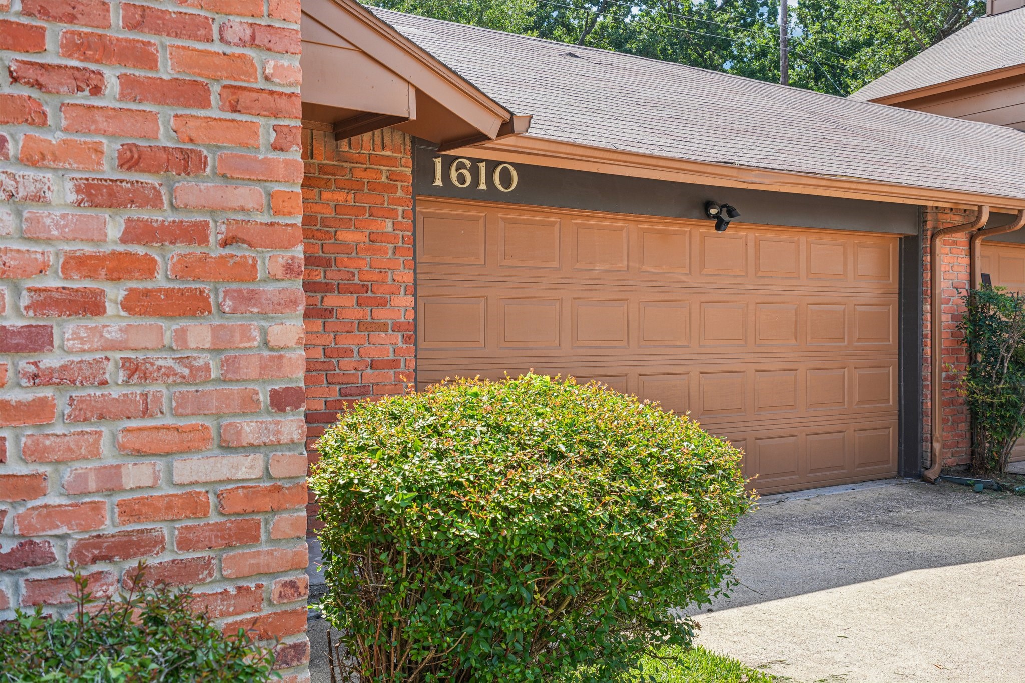 1610 Brentwood Drive Irving TX 75061