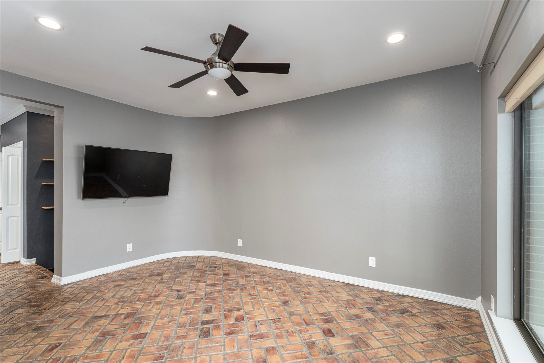 5038 Westgrove Drive Dallas TX 75248
