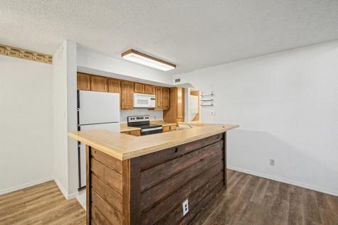 9827 Walnut Street Dallas TX 75243
