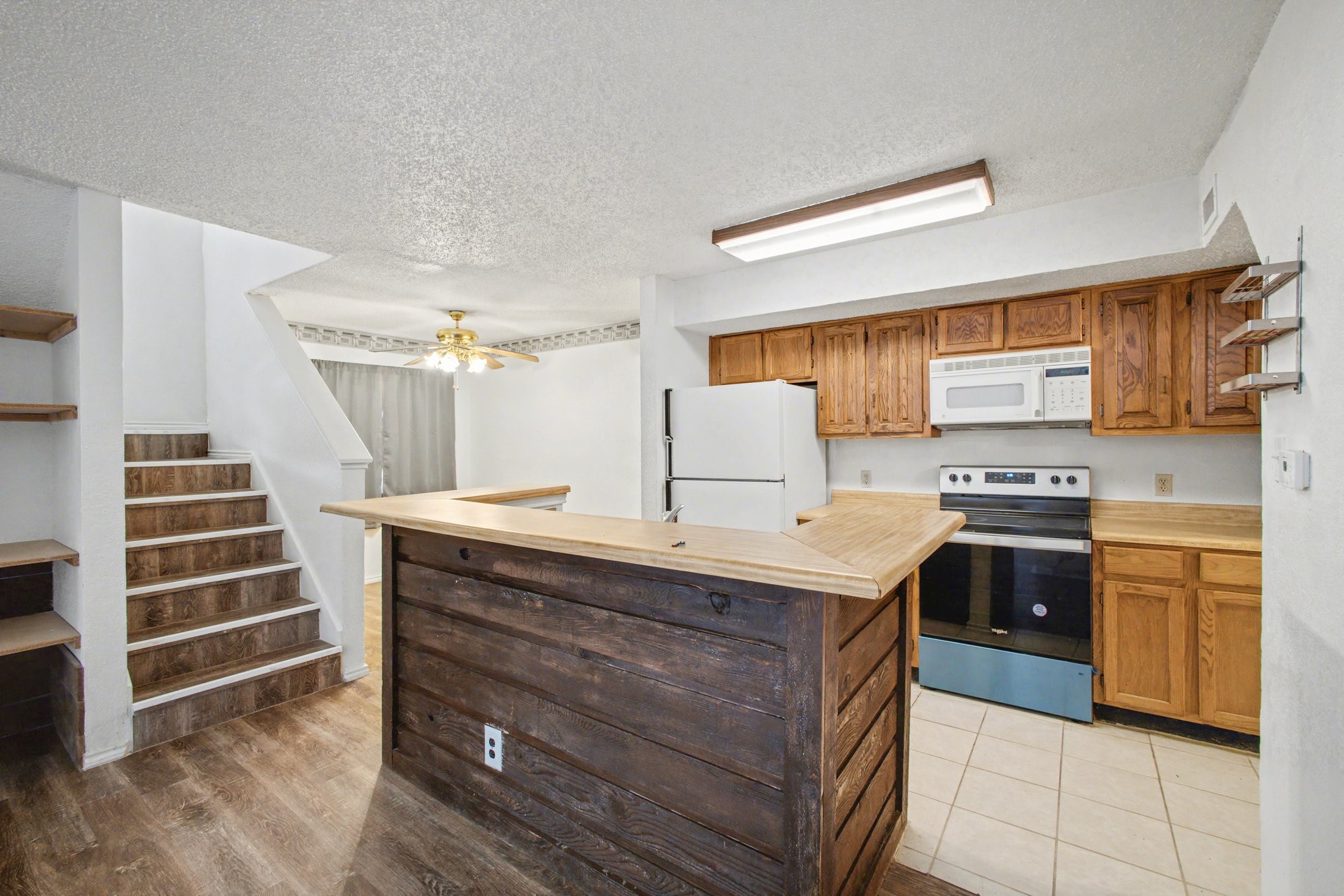 9827 Walnut Street Dallas TX 75243