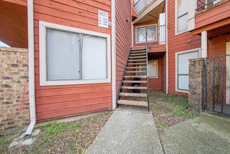 9827 Walnut Street Dallas TX 75243
