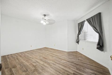9827 Walnut Street Dallas TX 75243