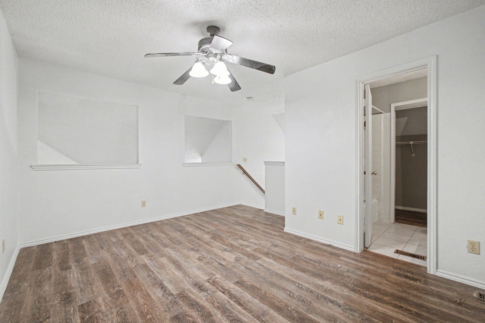 9827 Walnut Street Dallas TX 75243