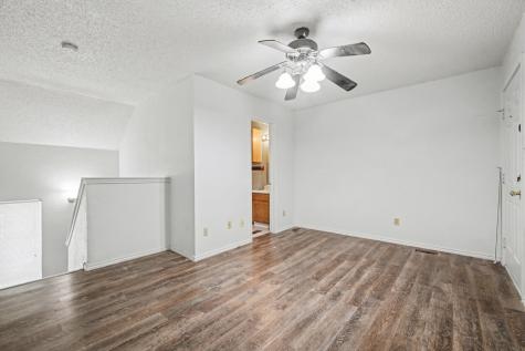 9827 Walnut Street Dallas TX 75243
