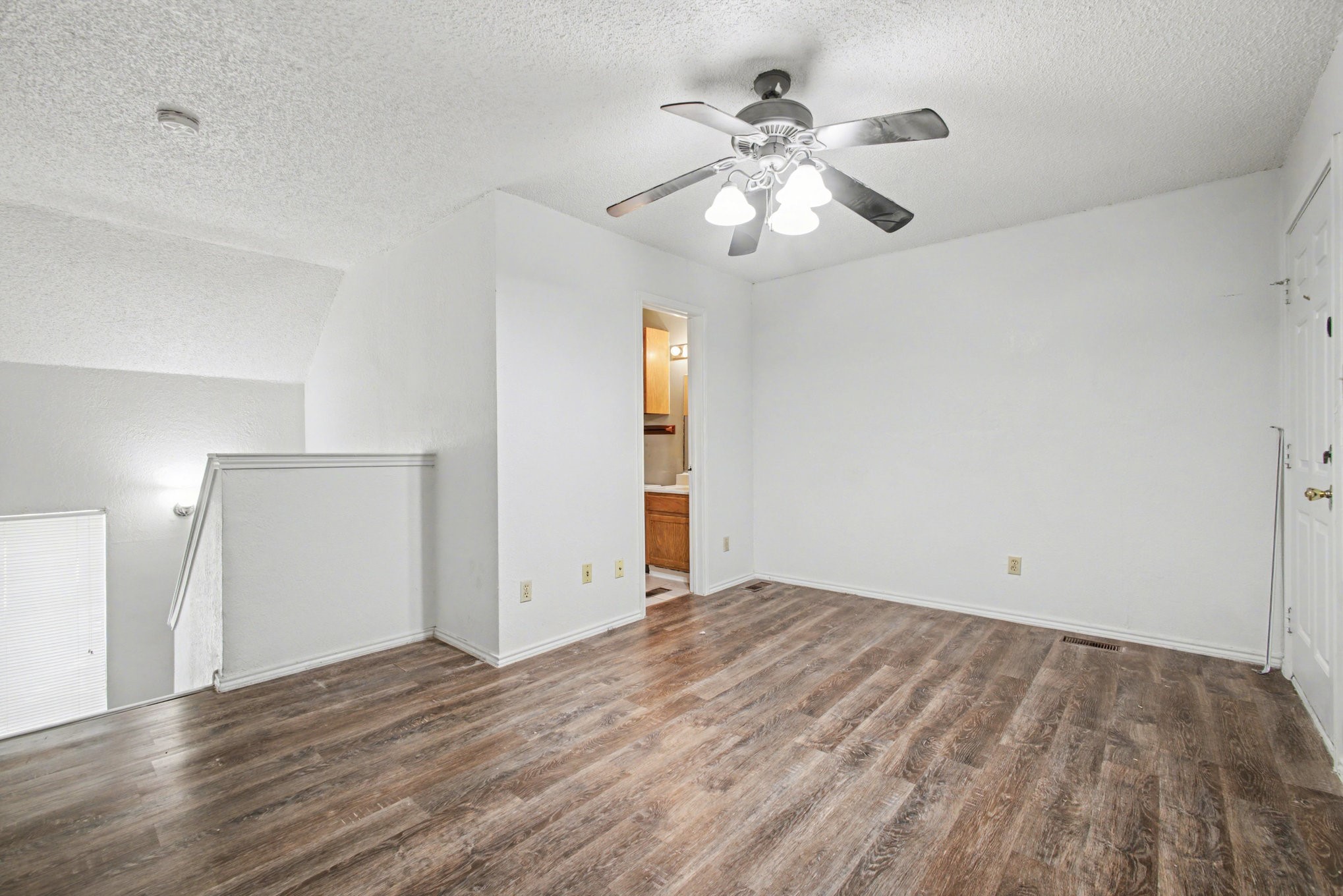 9827 Walnut Street Dallas TX 75243