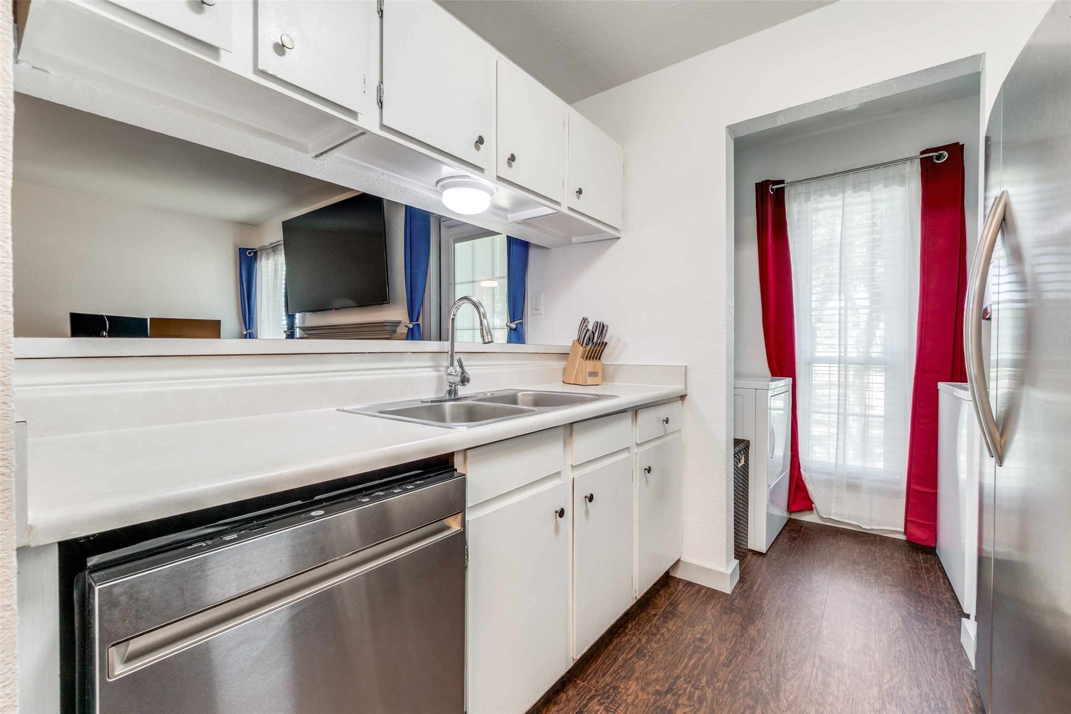 5981 Arapaho Road Dallas TX 75248