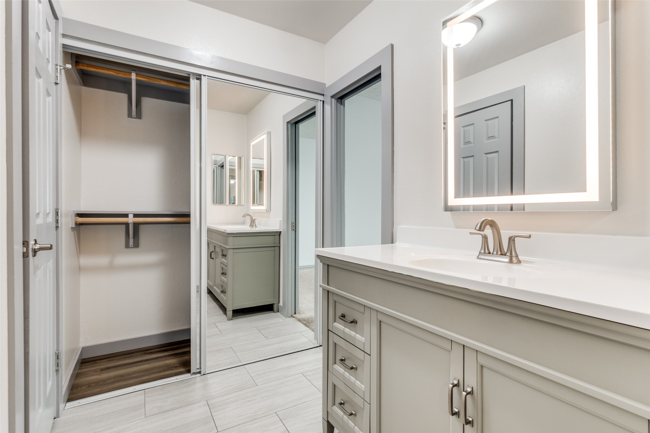 5981 Arapaho Road Dallas TX 75248