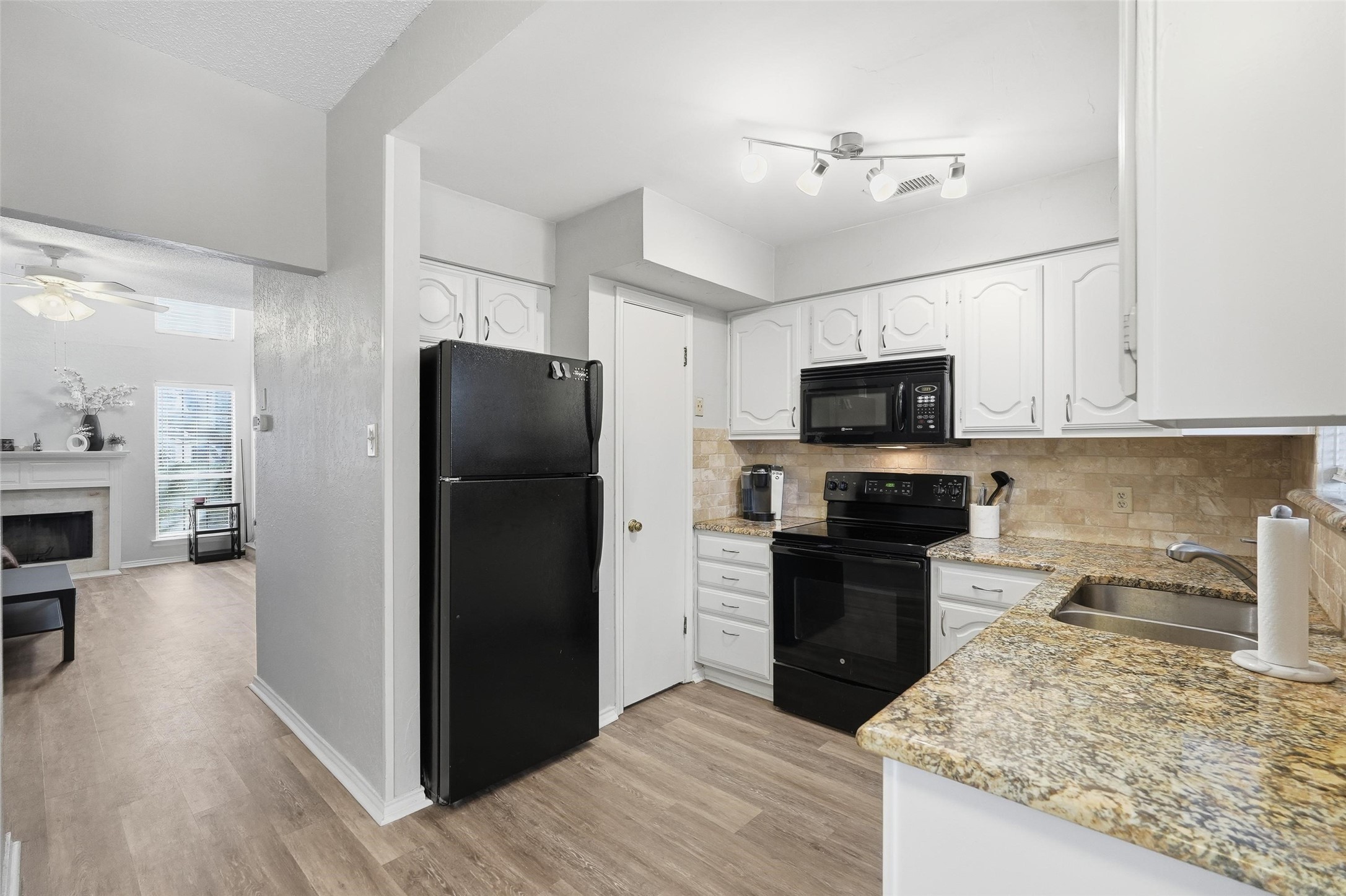 14333 Preston Road Dallas TX 75254