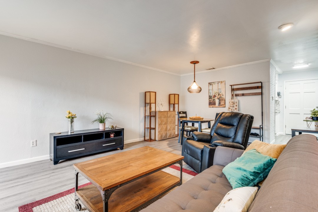 2816 Wycliff Avenue Dallas TX 75219