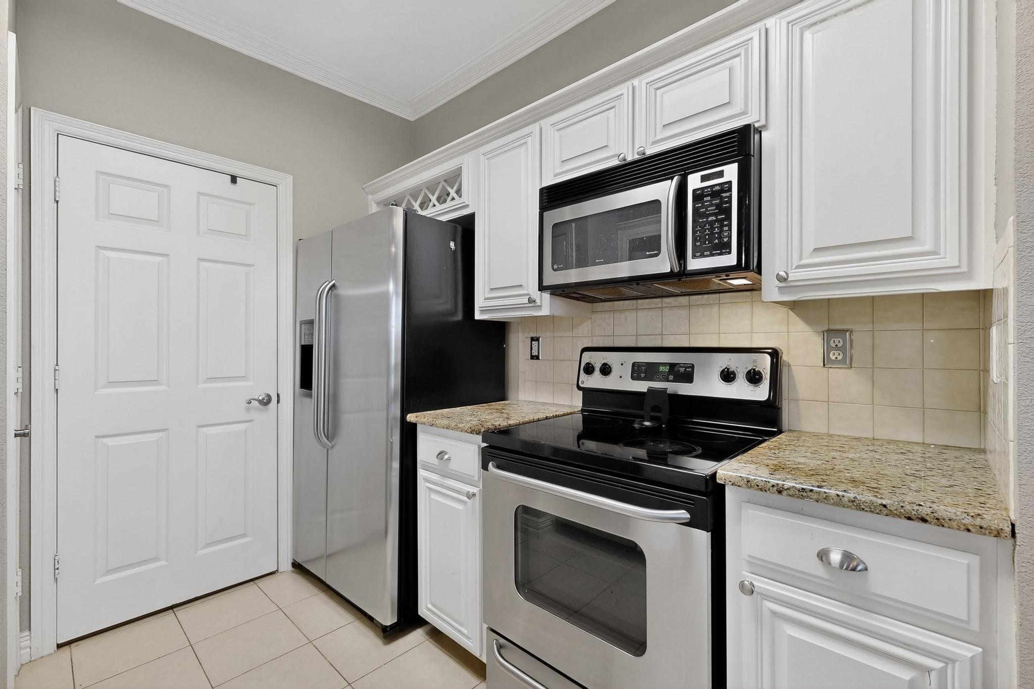 2344 Southcourt Circle Irving TX 75038