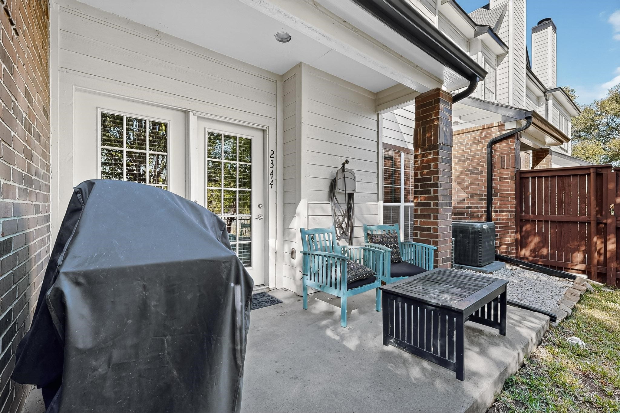2344 Southcourt Circle Irving TX 75038