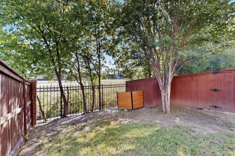 2344 Southcourt Circle Irving TX 75038