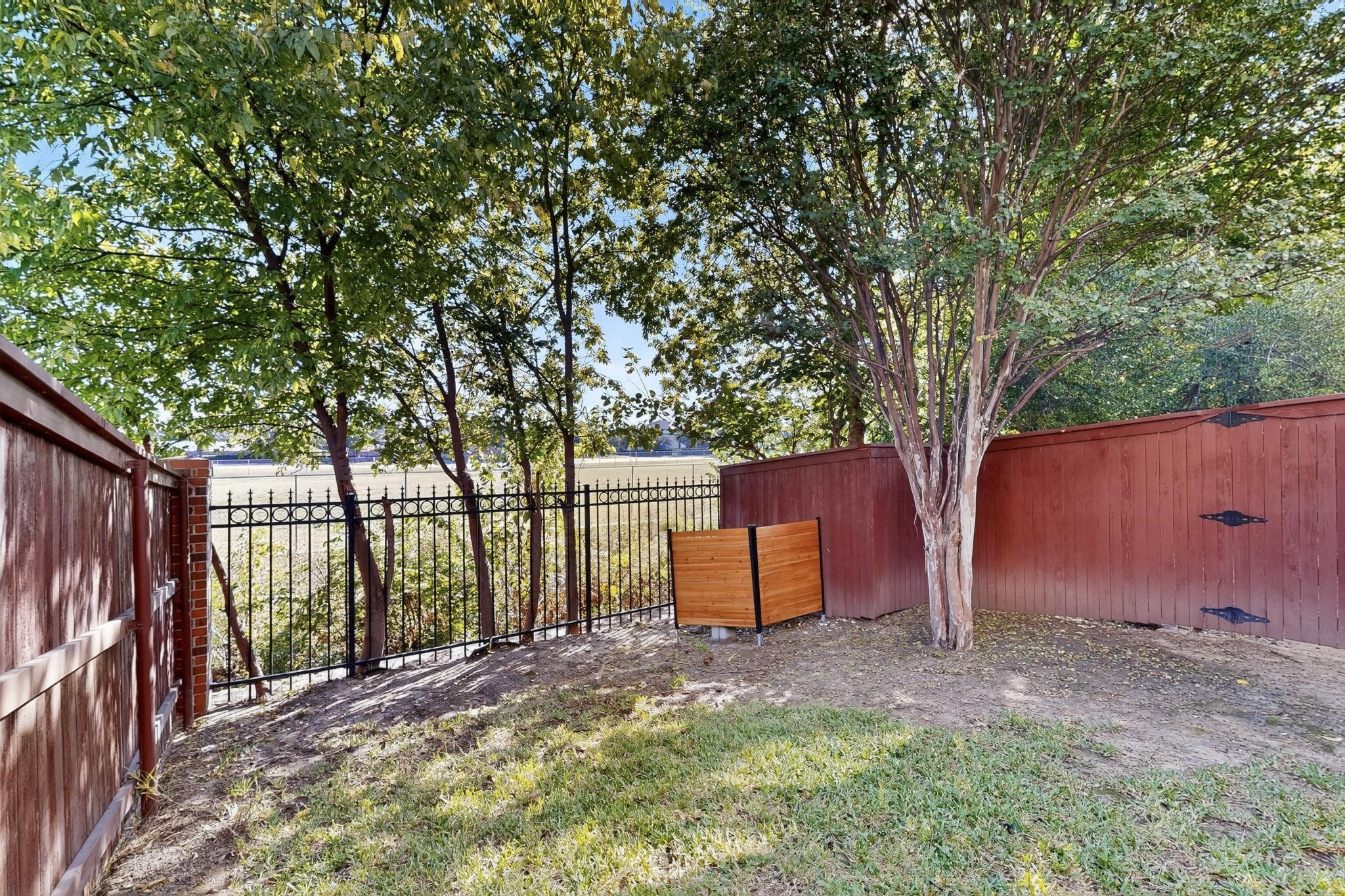 2344 Southcourt Circle Irving TX 75038