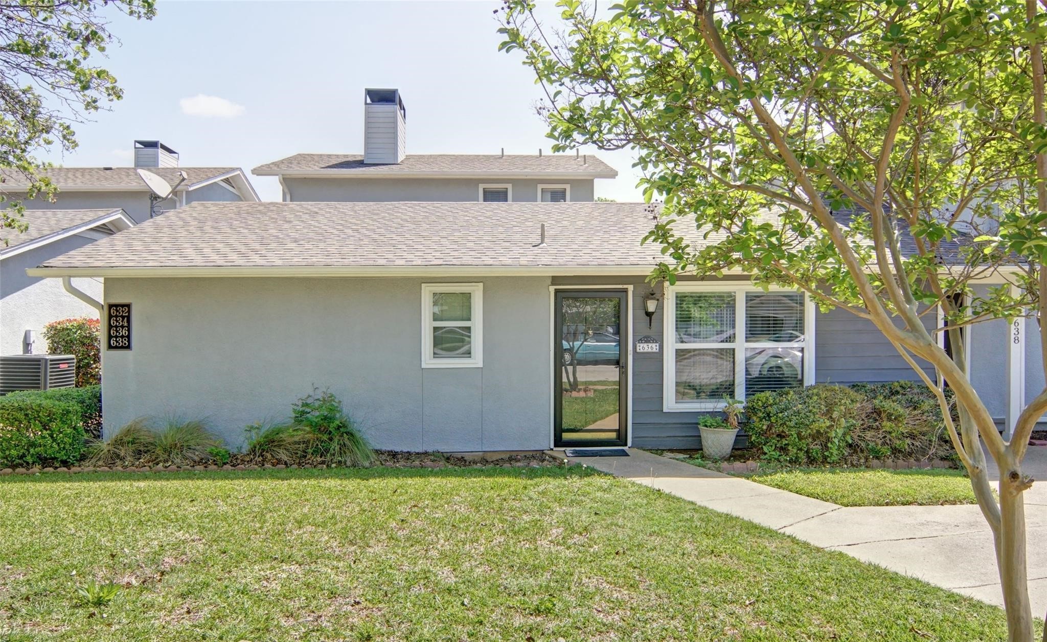 636 Timberline Drive Hurst TX 76053