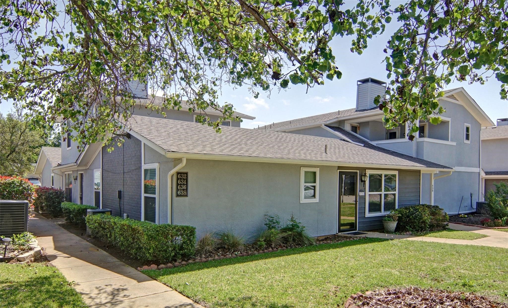636 Timberline Drive Hurst TX 76053