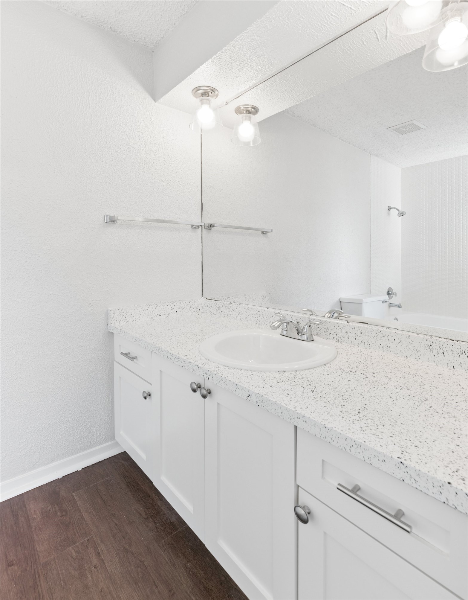 3 Dewberry Court Bedford TX 76021
