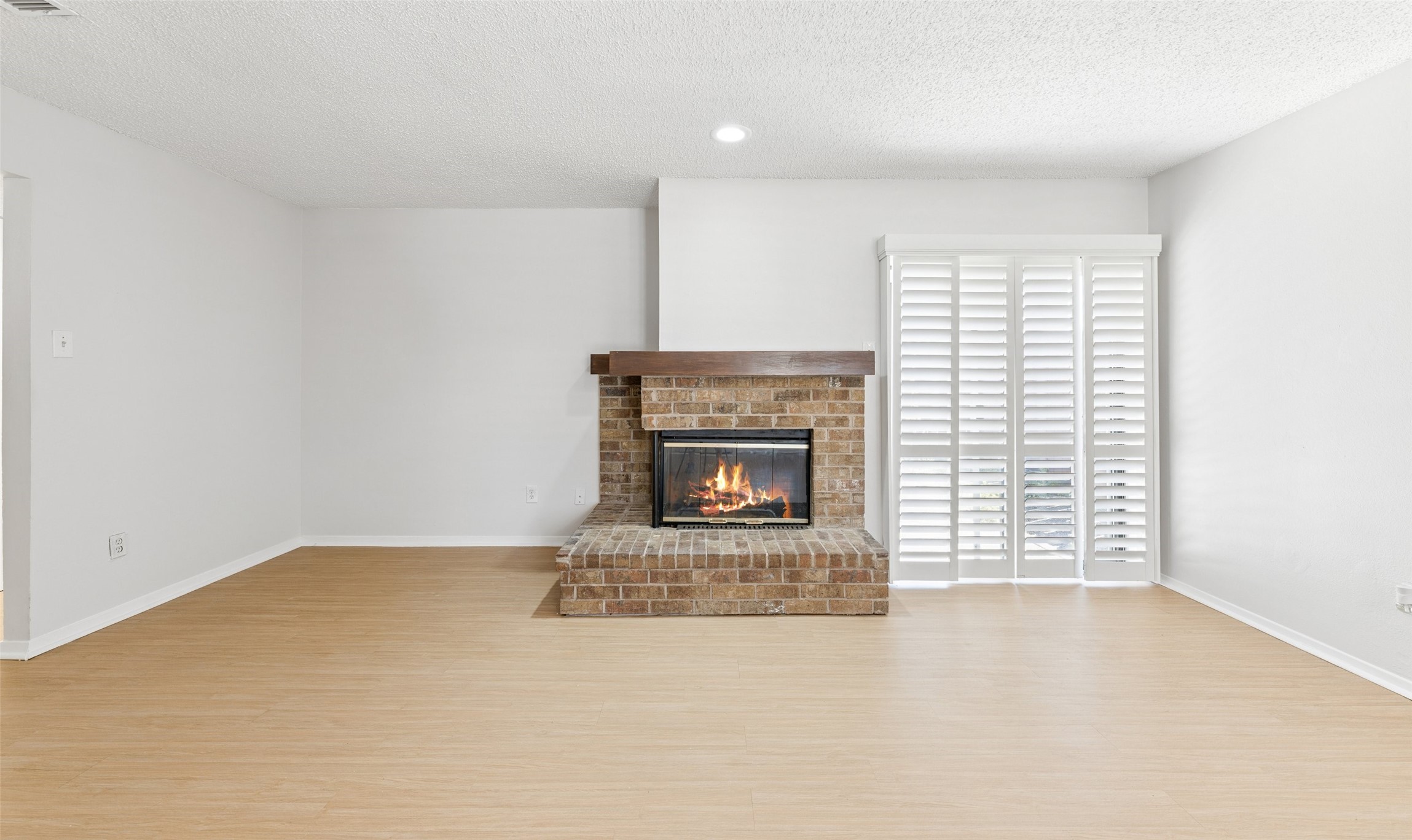 3 Dewberry Court Bedford TX 76021