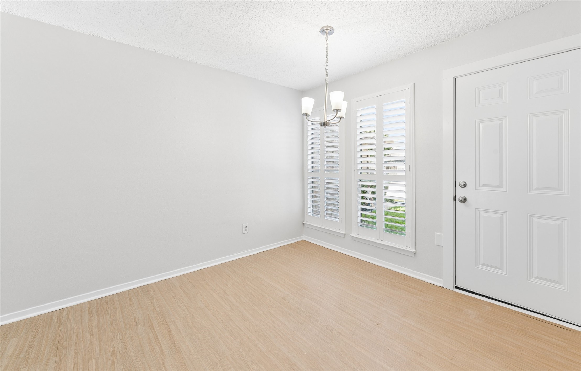 3 Dewberry Court Bedford TX 76021