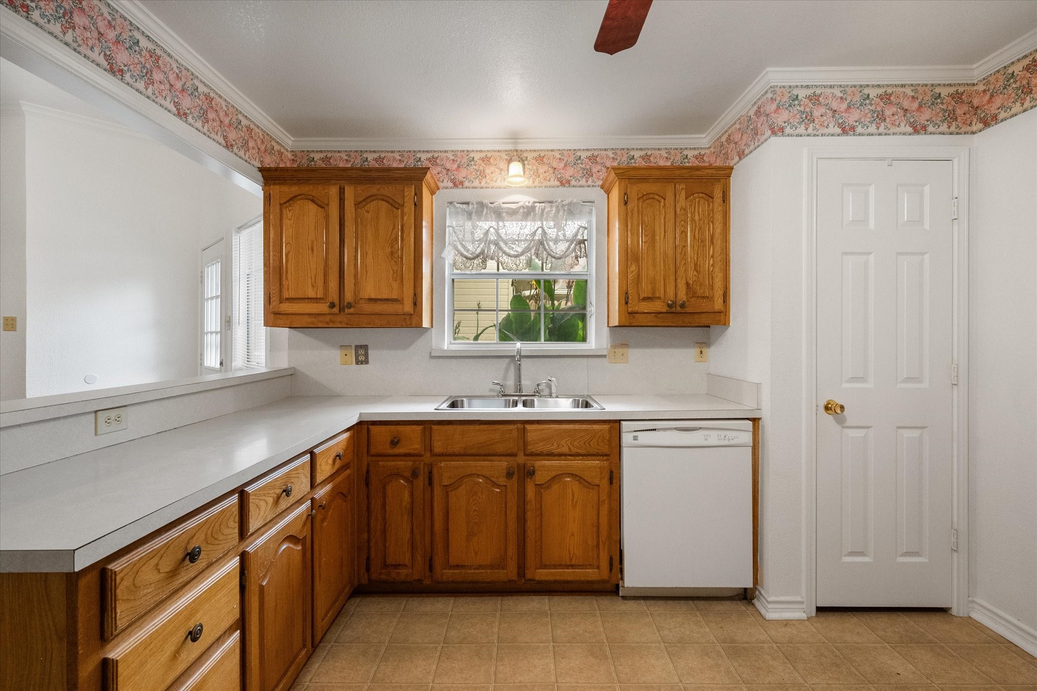 1209 W 3rd Avenue Corsicana TX 75110
