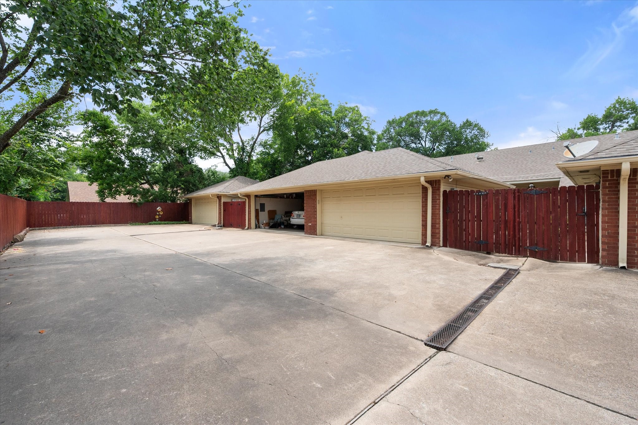1209 W 3rd Avenue Corsicana TX 75110