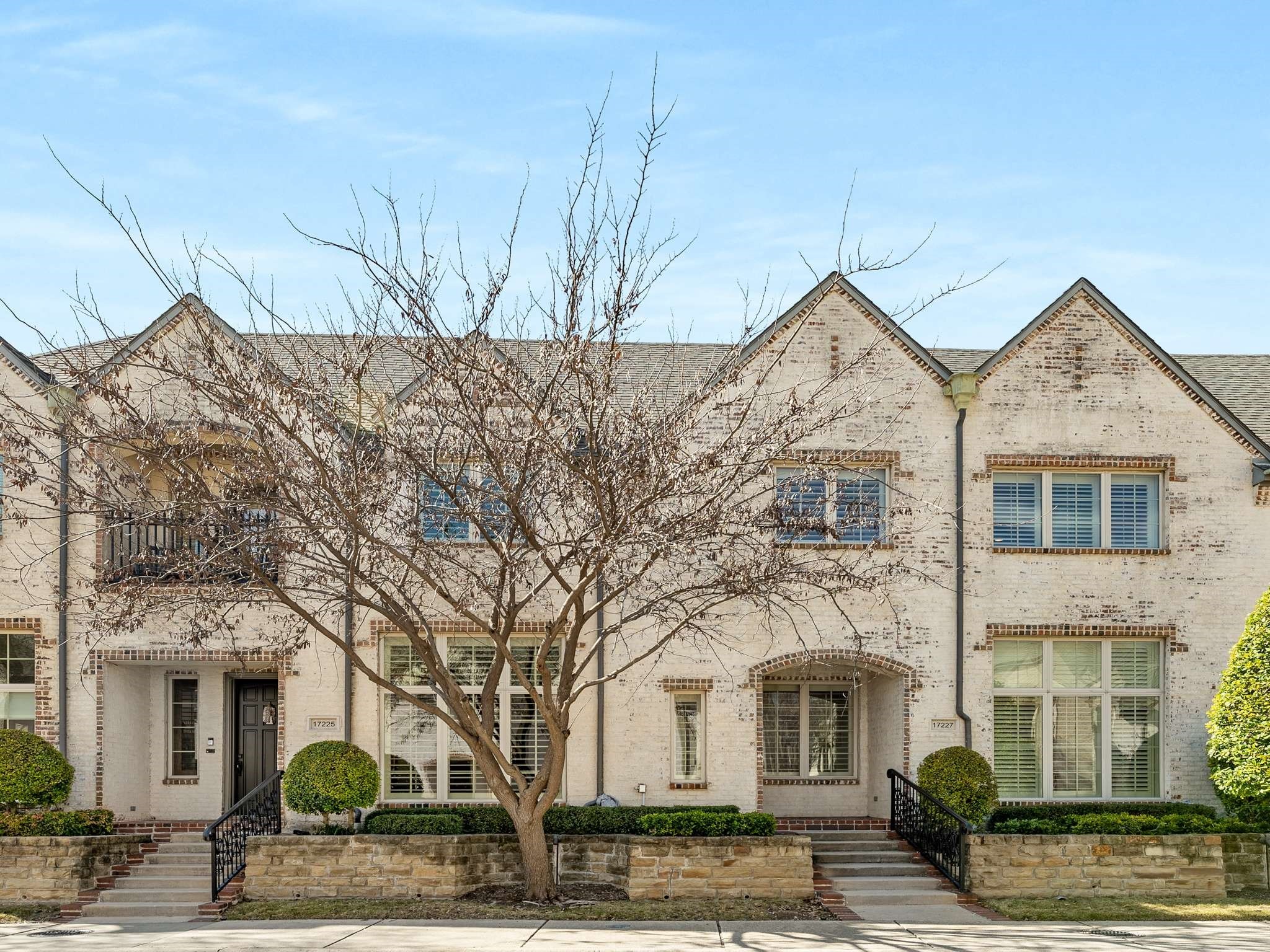 17227 Lechlade Lane Dallas TX 75252