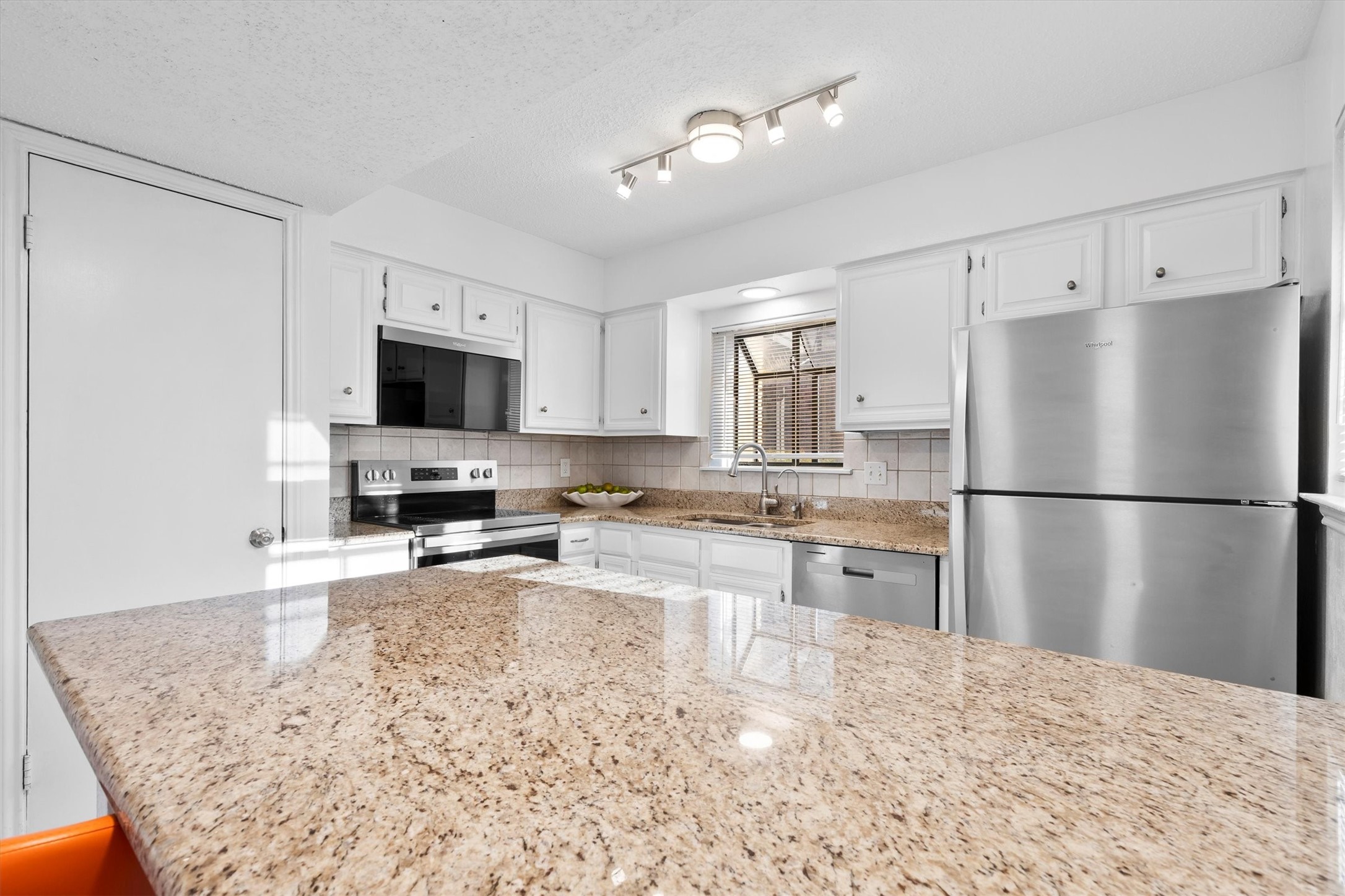 15221 Berry Trail Dallas TX 75248