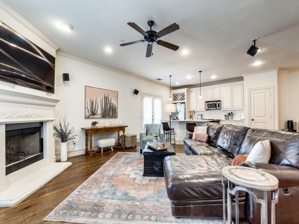 1910 Hope Street Dallas TX 75206