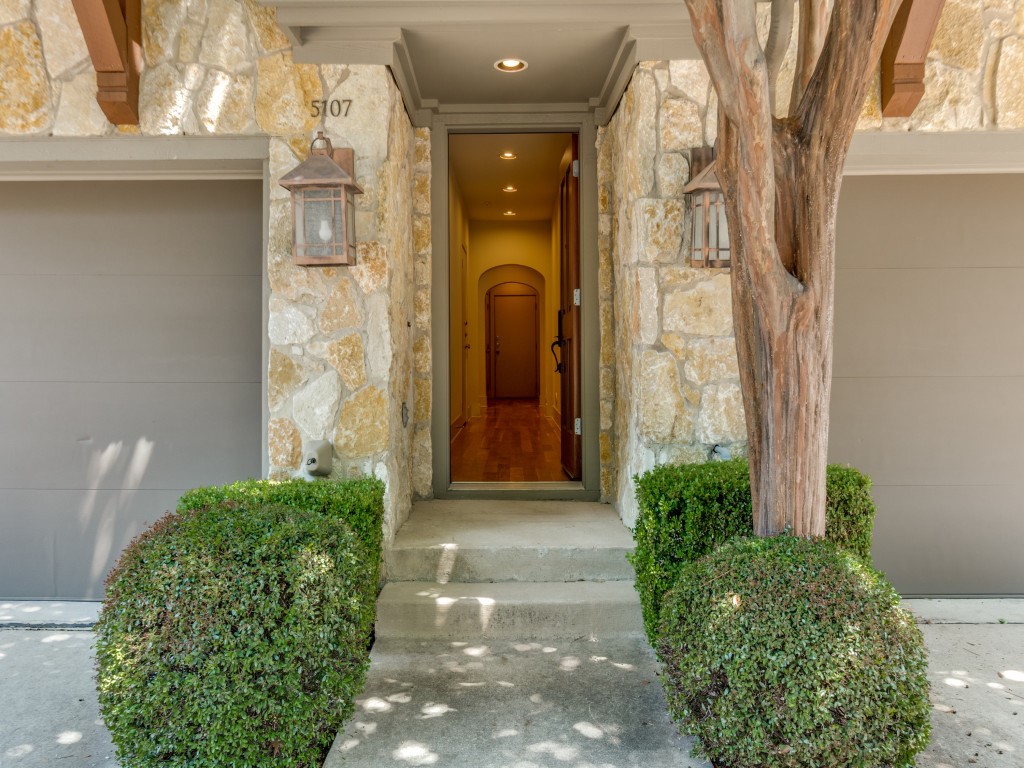 5107 Dillard Lane Dallas TX 75209