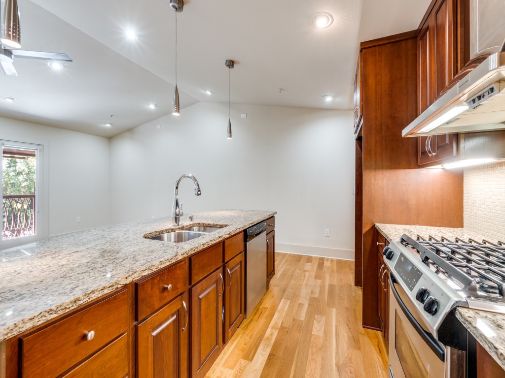 5107 Dillard Lane Dallas TX 75209