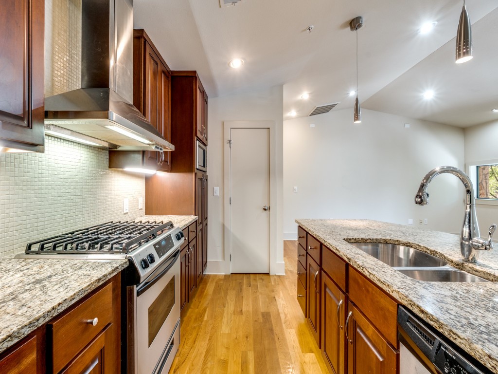 5107 Dillard Lane Dallas TX 75209