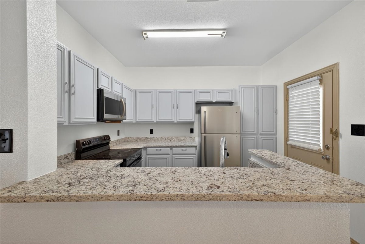 2312 Calendar Court Grand Prairie TX 75050