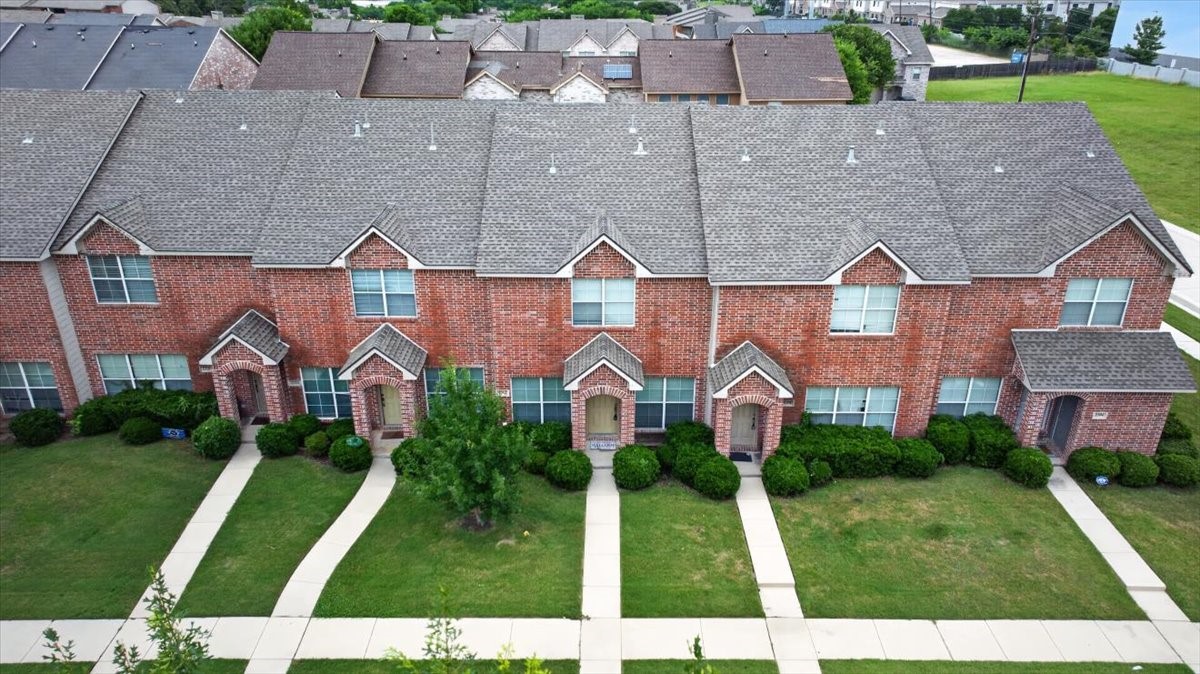 2312 Calendar Court Grand Prairie TX 75050