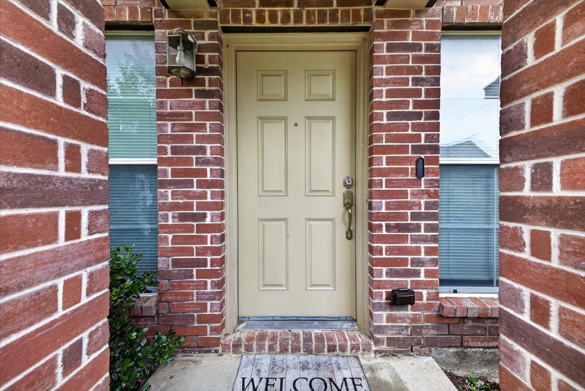 2312 Calendar Court Grand Prairie TX 75050