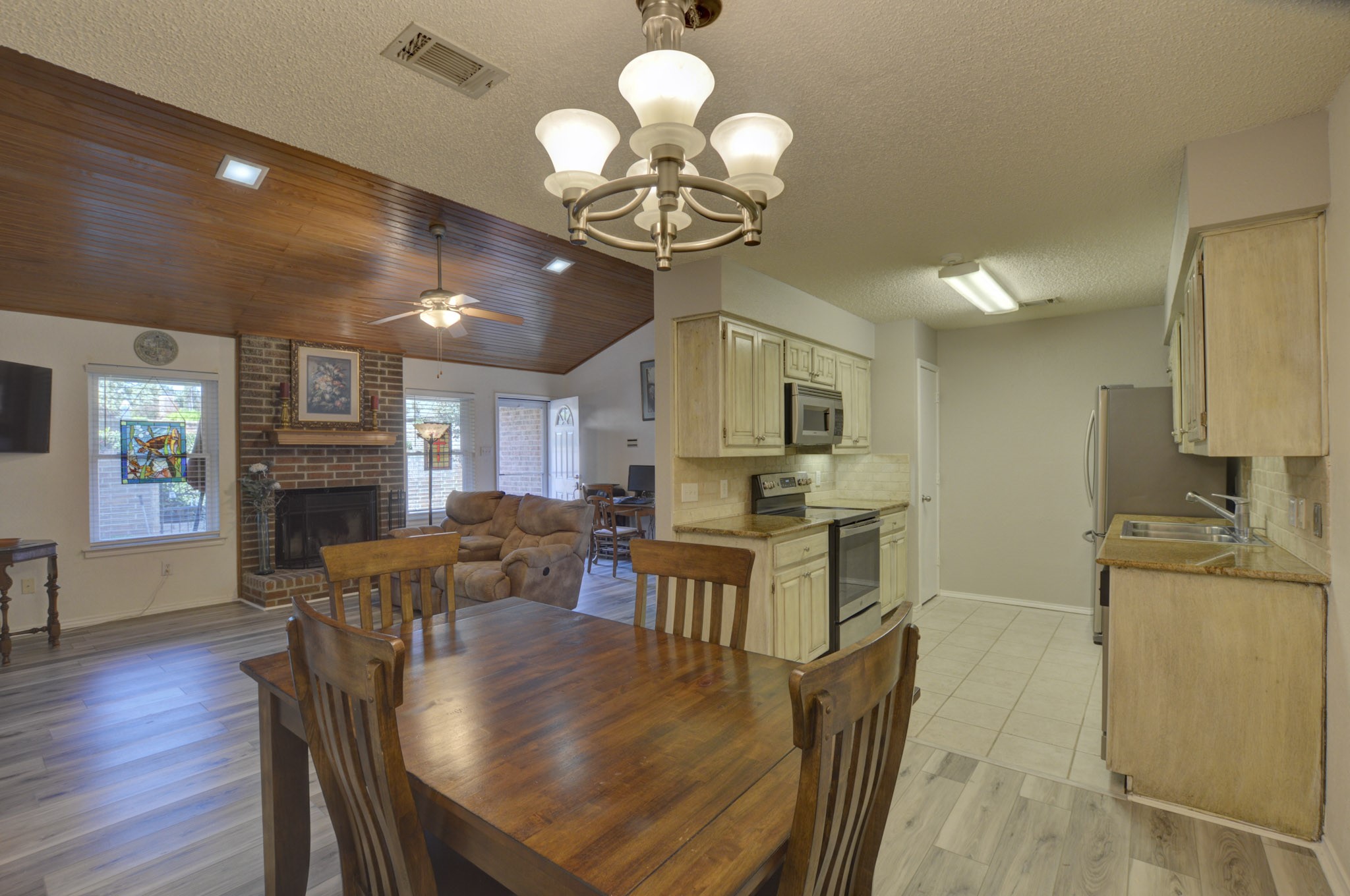1131 Forest Creek Street Benbrook TX 76126