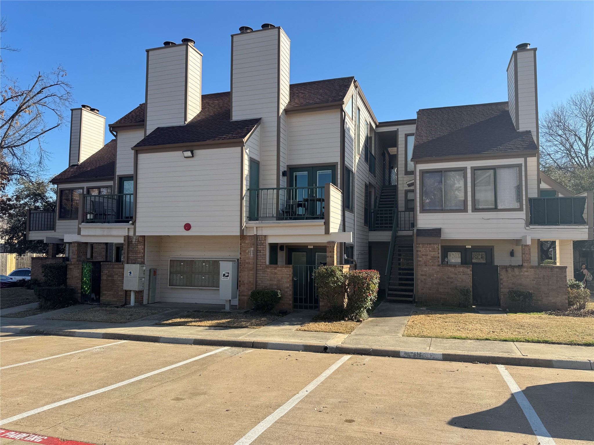 2300 Bamboo Drive Arlington TX 76006