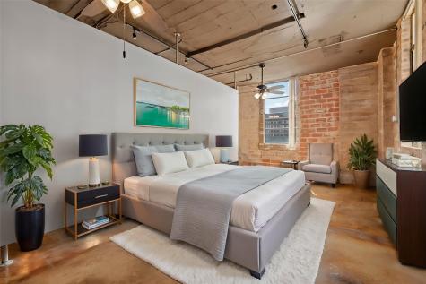 1122 Jackson Street Dallas TX 75202