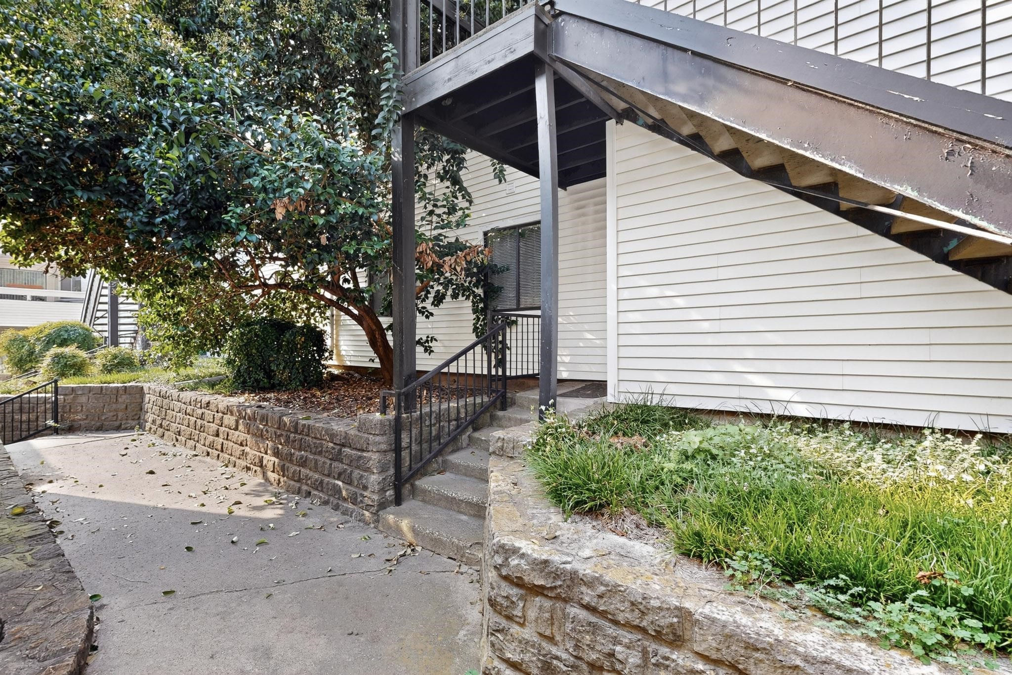 7431 Holly Hill Drive Dallas TX 75231
