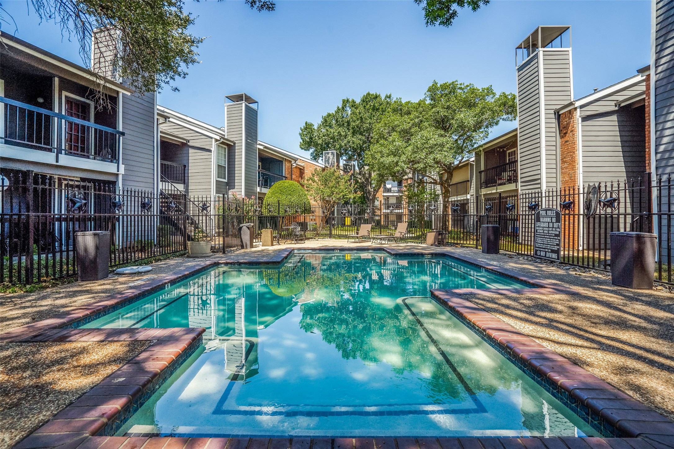 18333 Roehampton Drive Dallas TX 75252