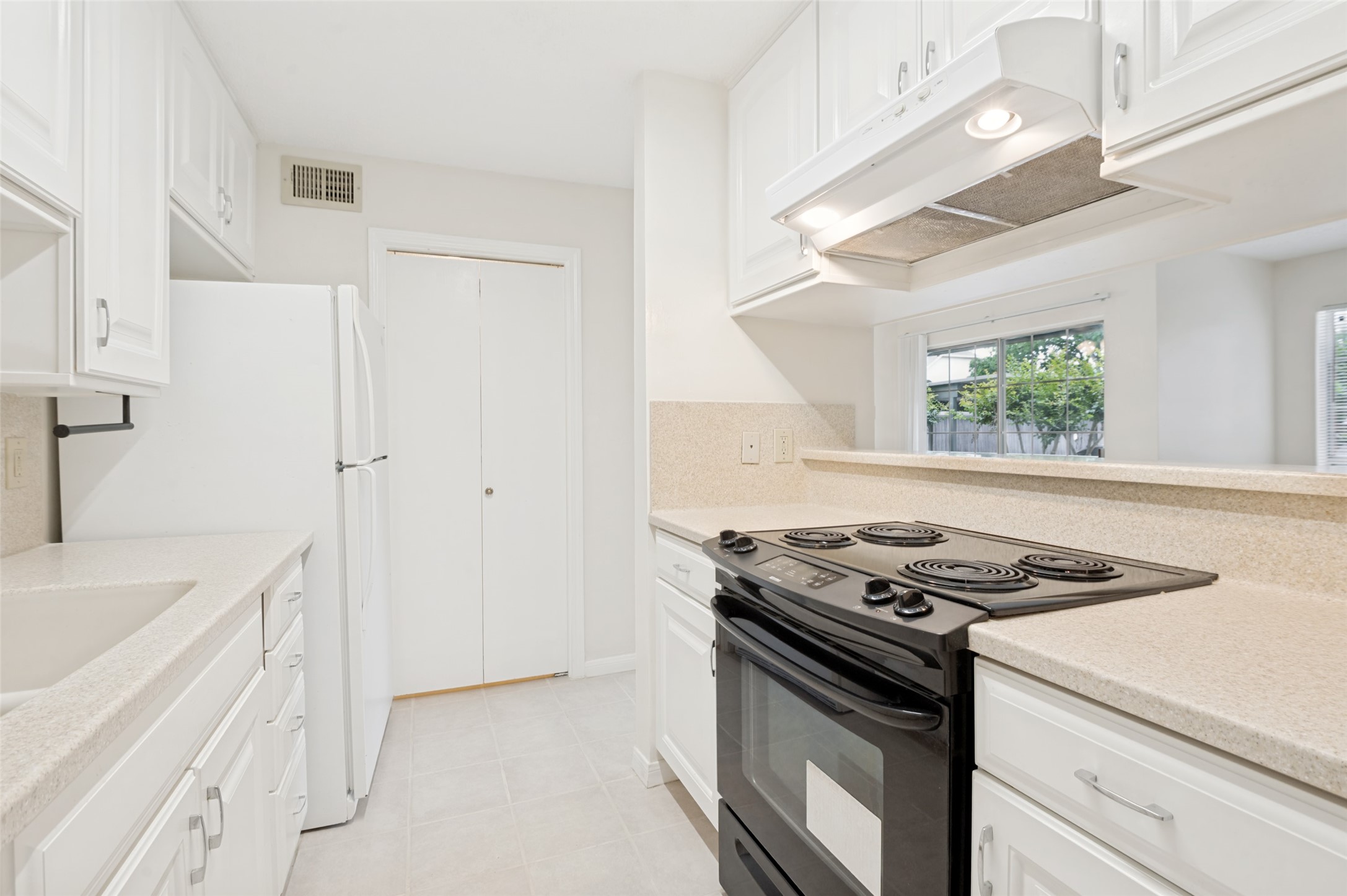 18333 Roehampton Drive Dallas TX 75252