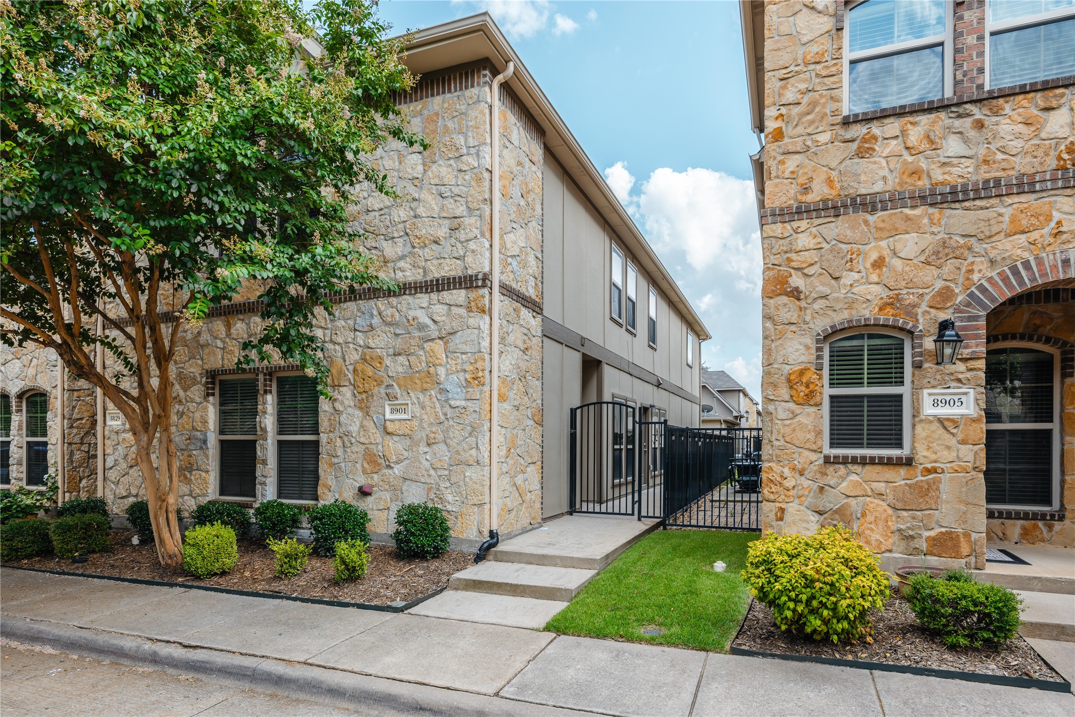 8901 Whitehead Street Mckinney TX 75070