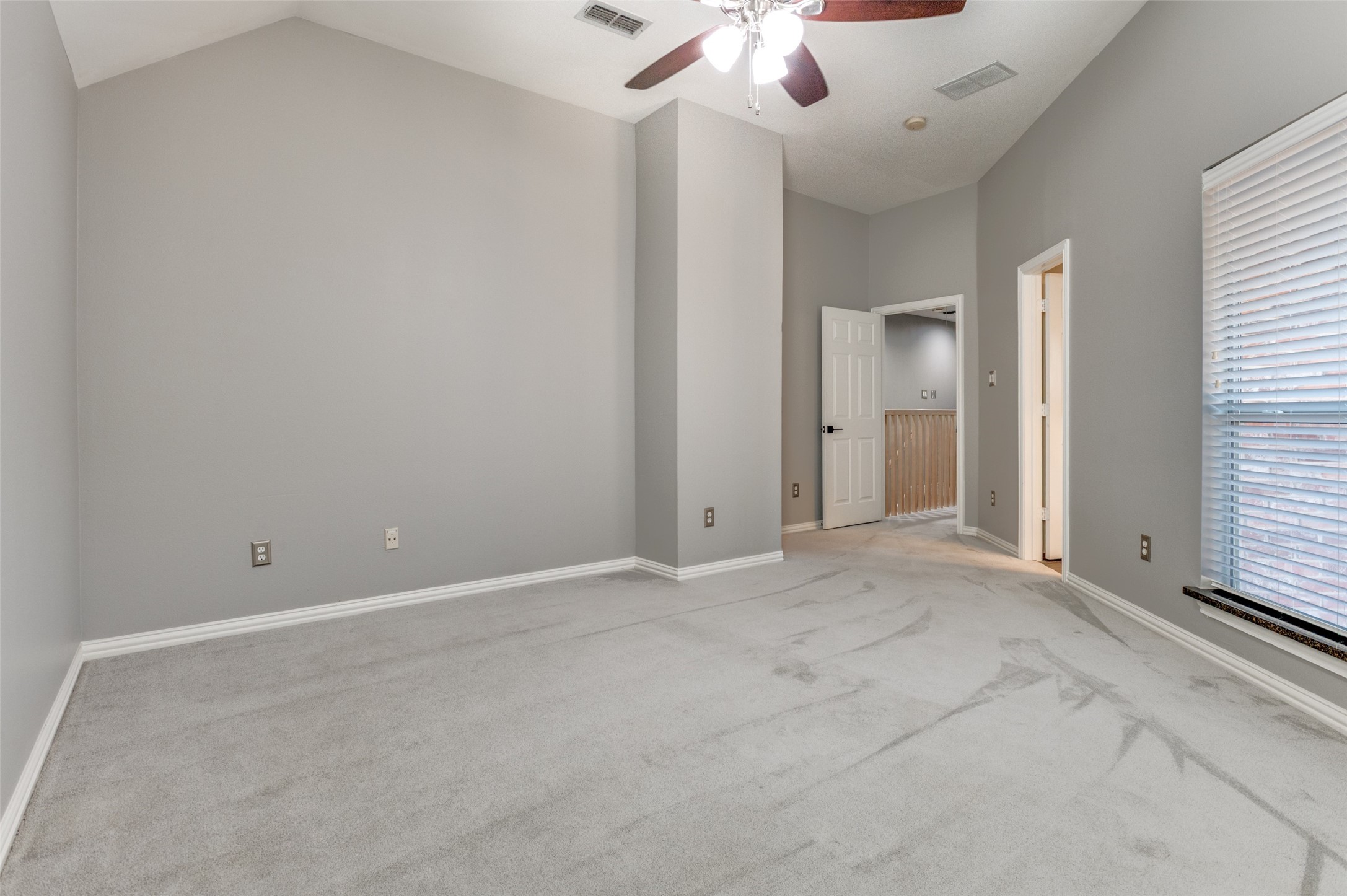 529 Lochngreen Trail Arlington TX 76012