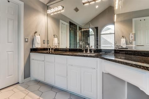 529 Lochngreen Trail Arlington TX 76012