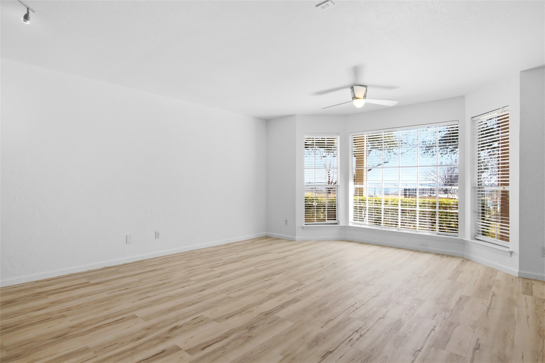 5810 Marina Drive Garland TX 75043