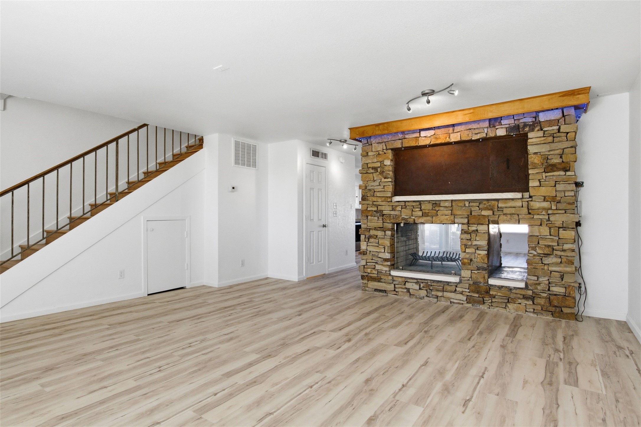5810 Marina Drive Garland TX 75043