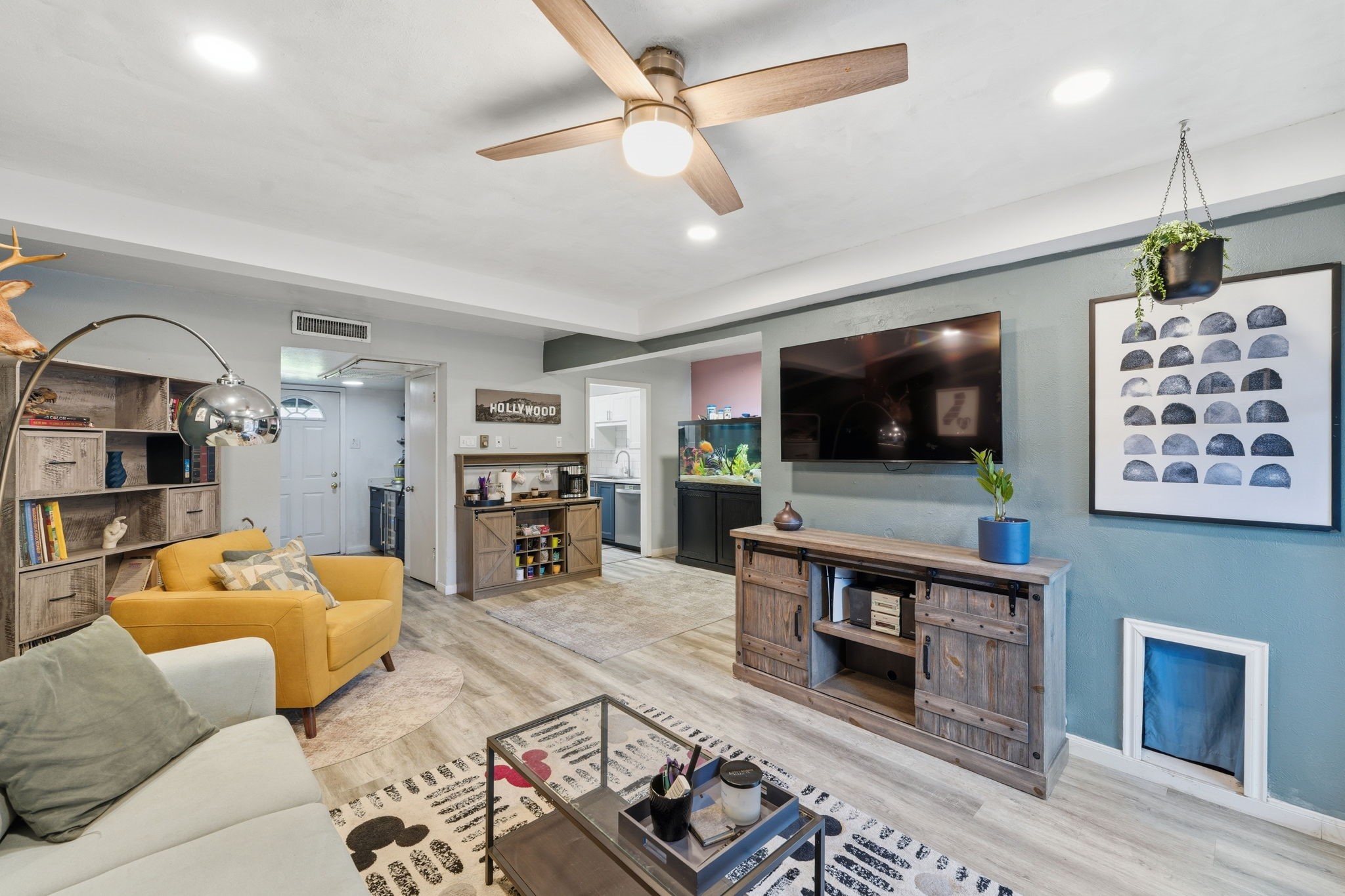 1821 E Grauwyler Road Irving TX 75061