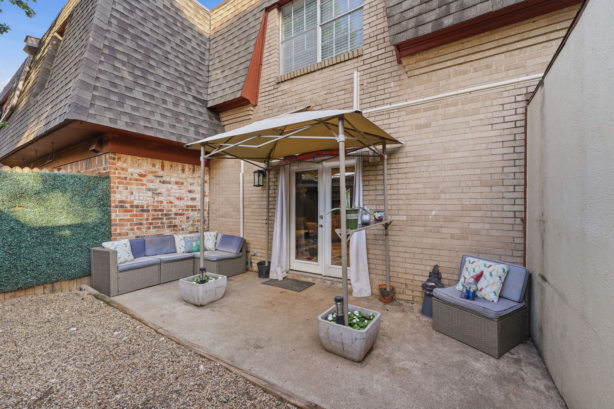 1821 E Grauwyler Road Irving TX 75061