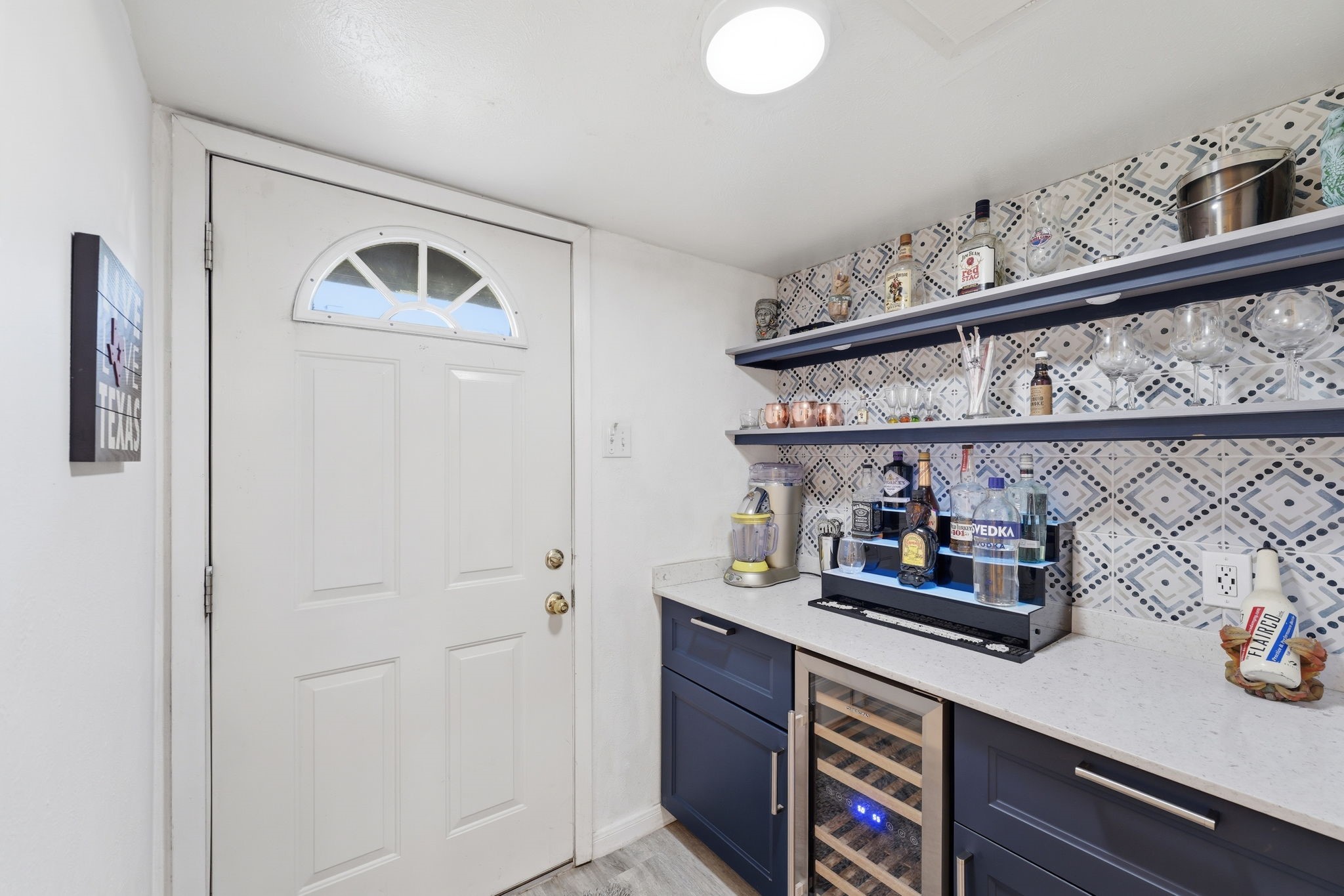 1821 E Grauwyler Road Irving TX 75061