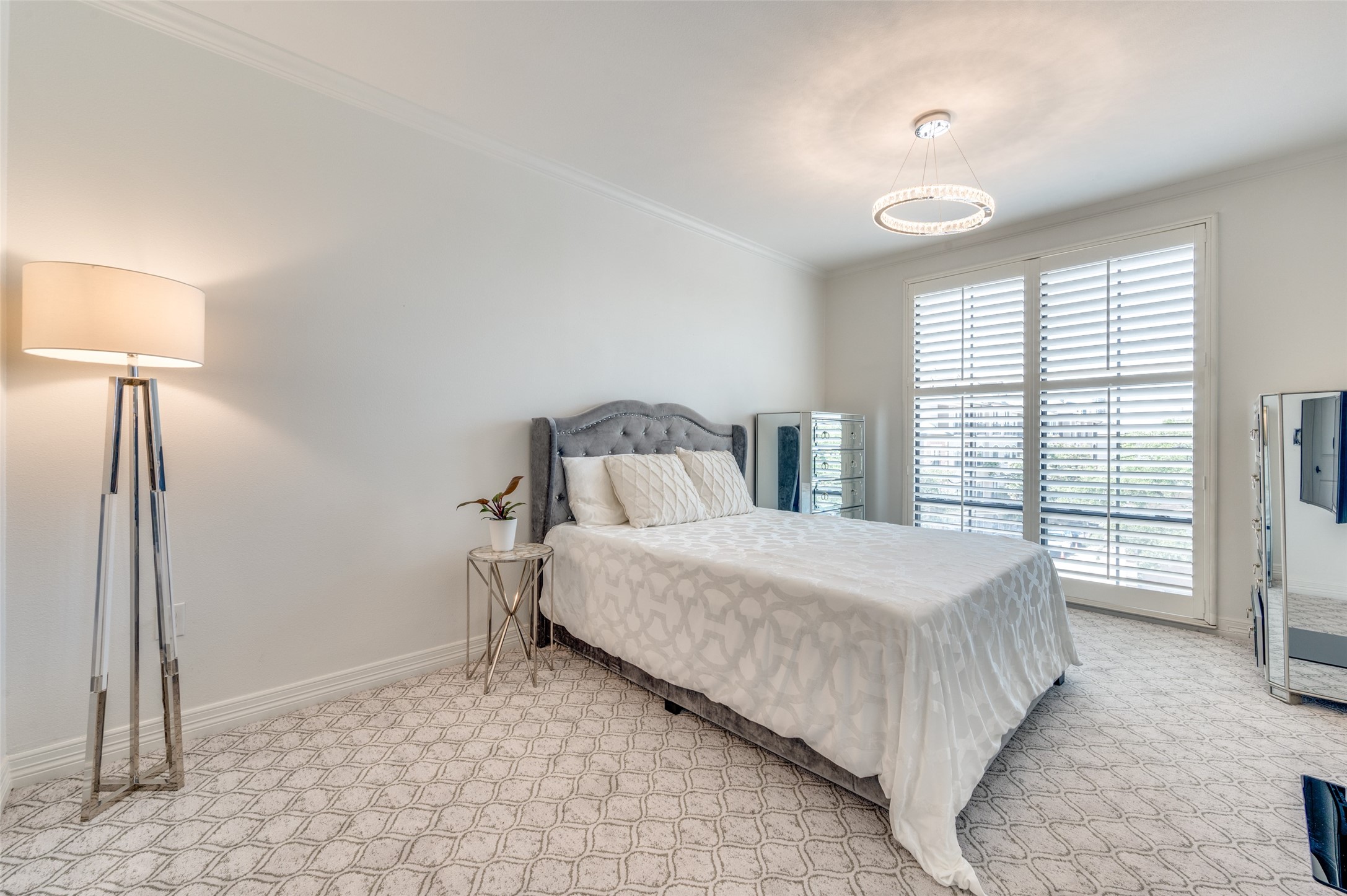 8616 Turtle Creek Boulevard Dallas TX 75225