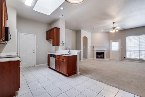 1302 Poinsettia Boulevard Denton TX 76208
