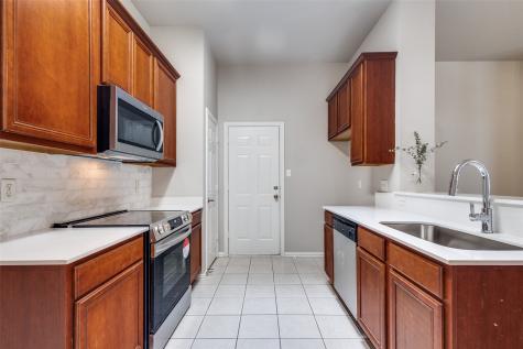 1302 Poinsettia Boulevard Denton TX 76208